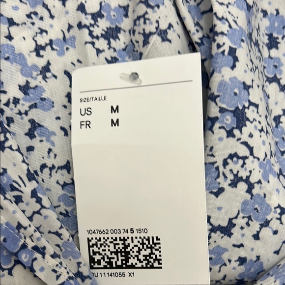 NWT H&M Floral Blue and White Blouse Top - Picture 4 of 6
